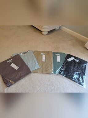 Men's Crew Neck Shirt - Sage Green